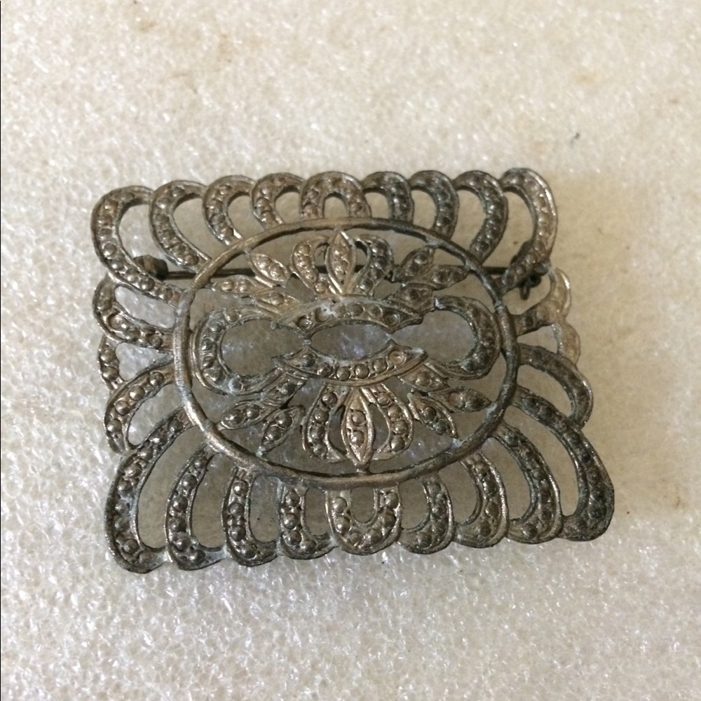 Vintage silver brooch